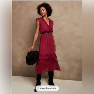 Banana republic flutter midi NWT size small.